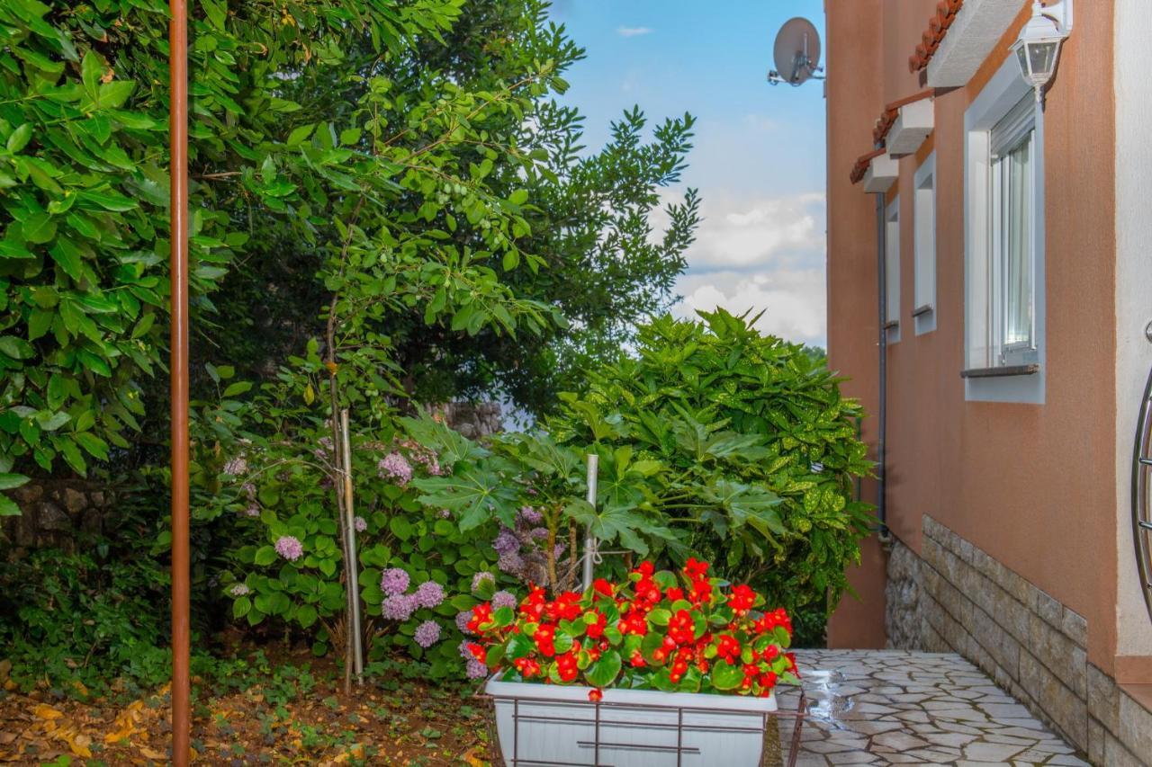 Apartments Zorica Dramalj Exteriör bild