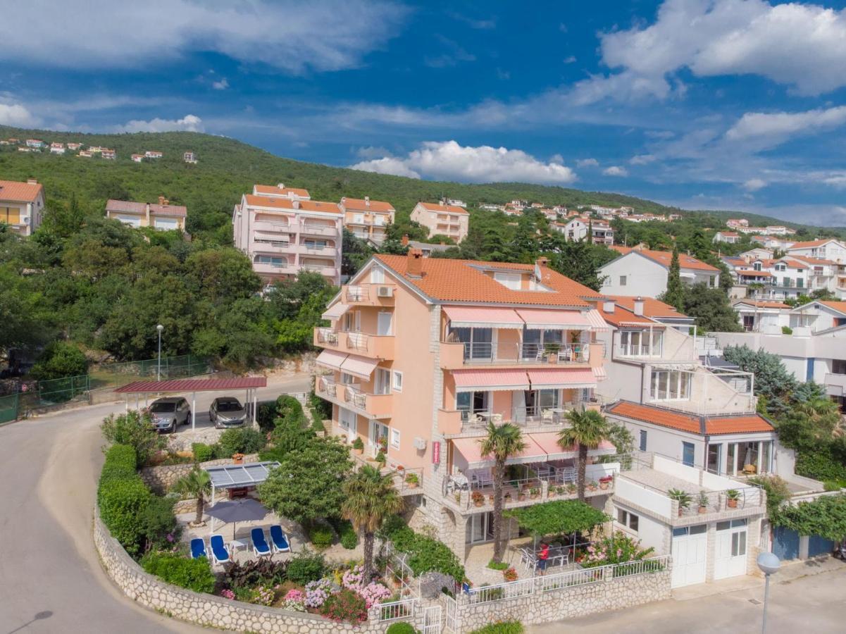 Apartments Zorica Dramalj Exteriör bild